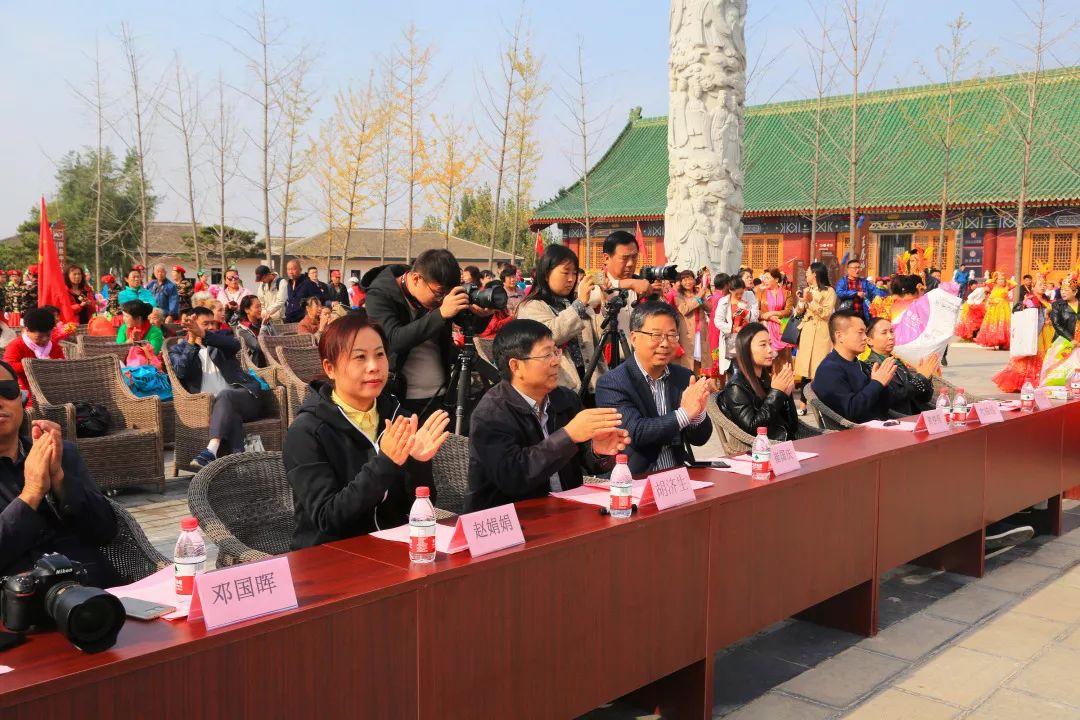 快递氛围感，包裹里的温情与欢乐传递