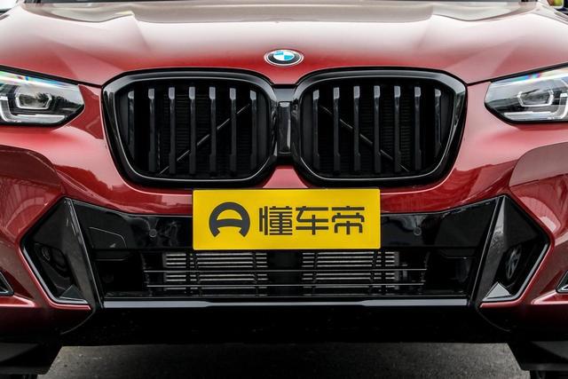 X3曜夜版，黑色魅力与白色优雅之间的选择
