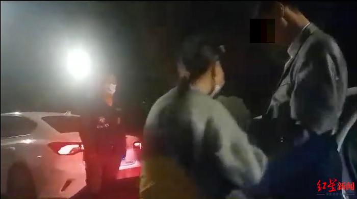 夜间车上贩婴案，男婴被交易，震惊社会的悲剧