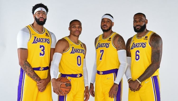 NBA季前赛湖人加时胜太阳，新季潜力与战术调整的重要性探讨