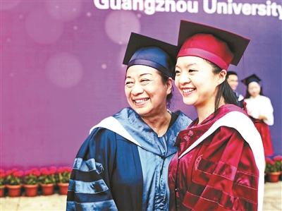 三年花12万获博士学位，现实与解读探究