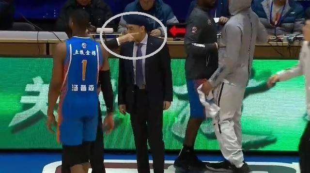 北汽外援因穿错球衣遭罚款2万元，警示还是过度惩戒？