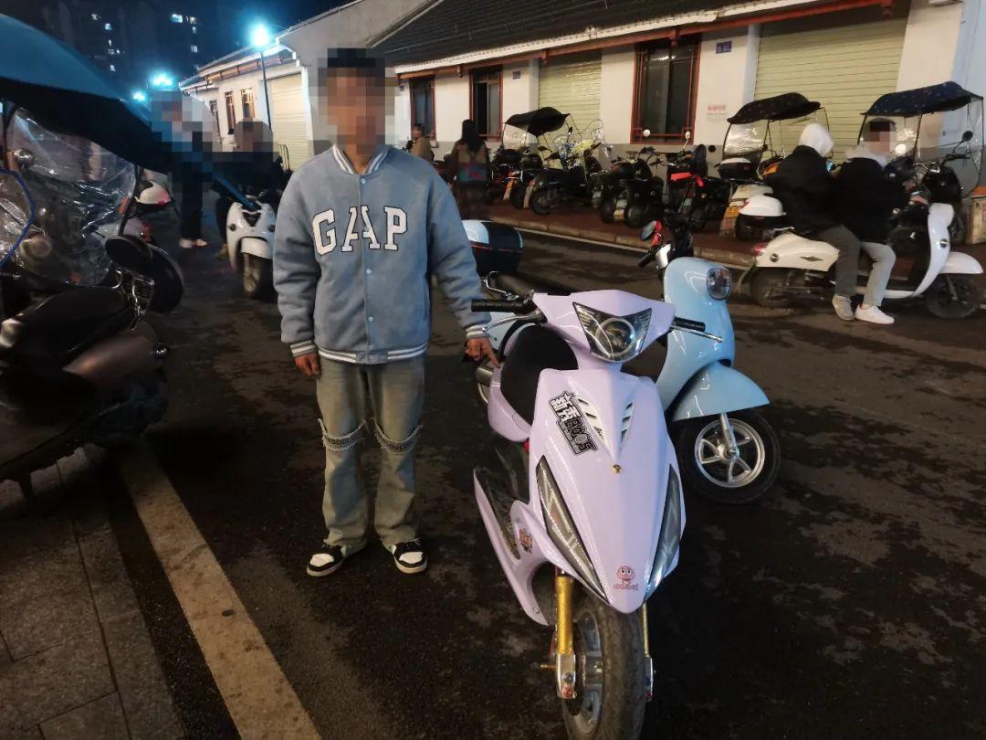 广州交警通报深夜飙车事件，速度与激情背后的故事，小巷独特小店牵连其中