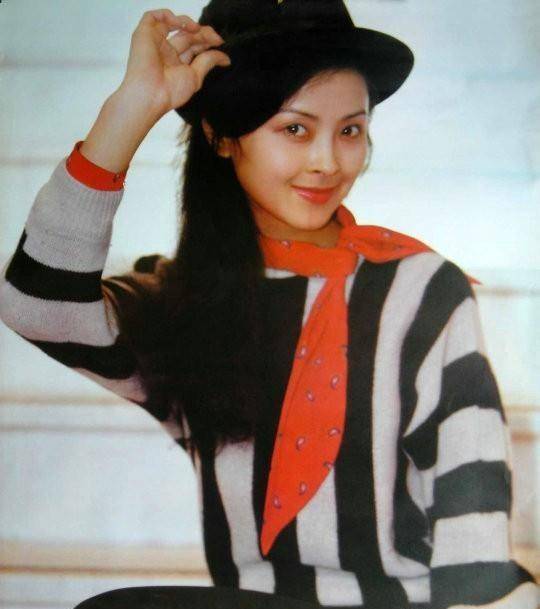 女演员死不瞑目,女演员死不瞑目——深度解读影视圈的悲剧与反思