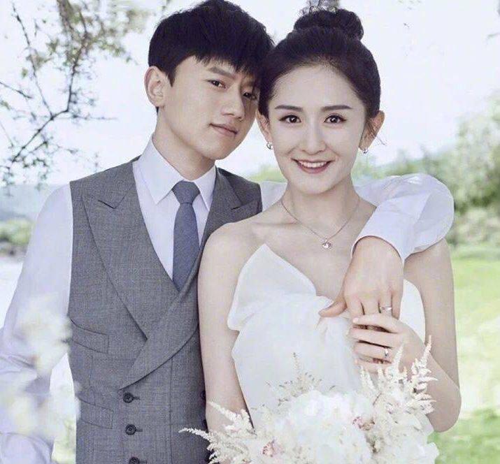 谢娜最新一期穿搭图集，时尚潮流与个人风格的完美融合