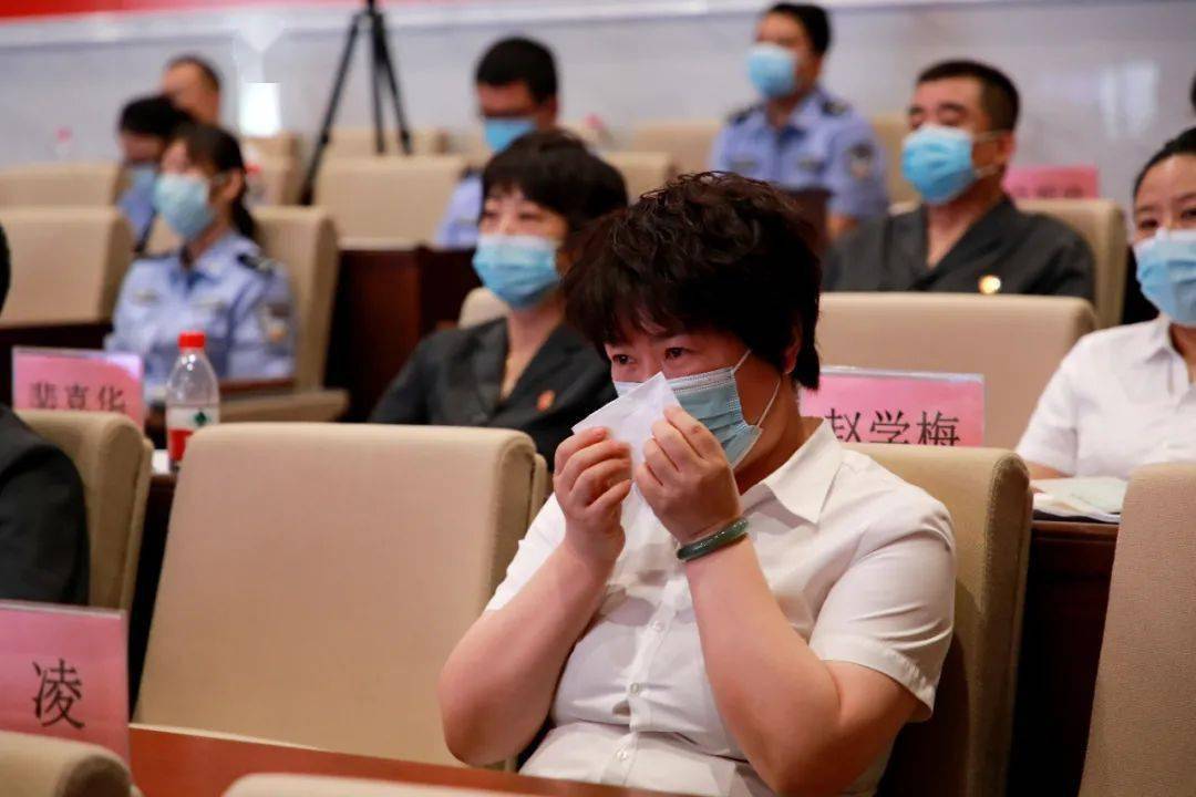 湘乡市最新人事任免及其背后的故事