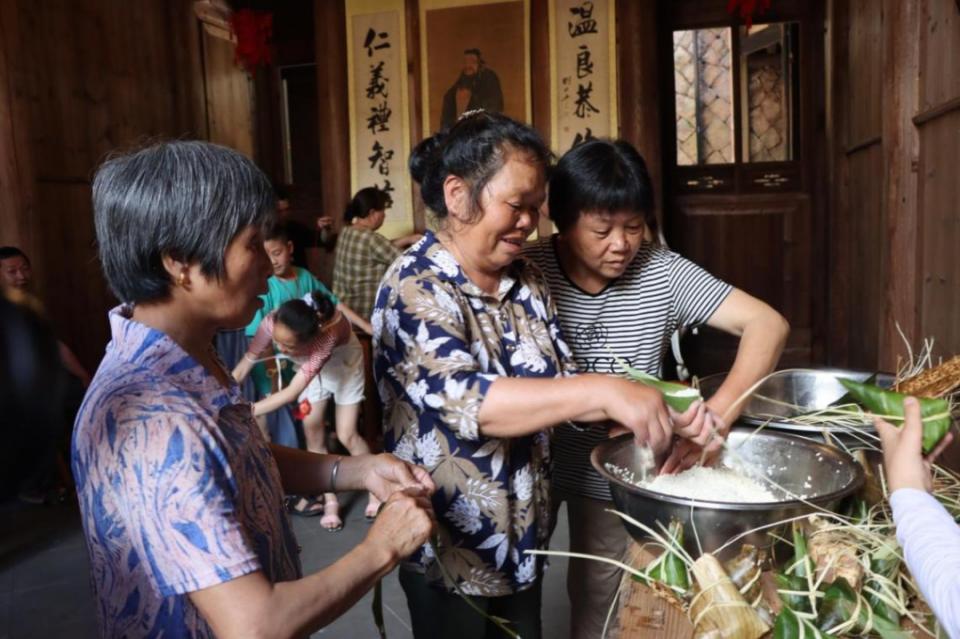 最新电影推荐，探索自然秘境的心灵之旅