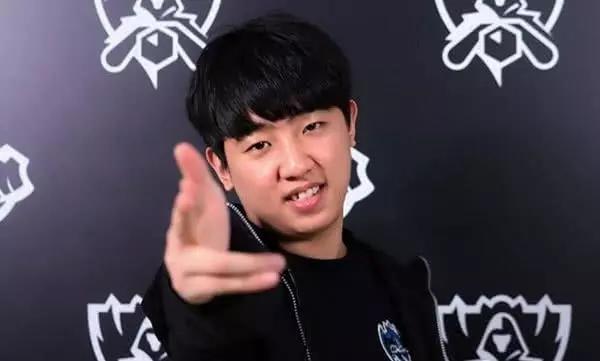 周汤豪最新动态，变化中的力量与自信成就之路