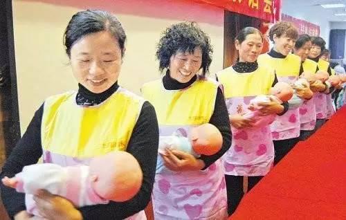 月嫂价格表详解，26天与42天的操作指南及价格对比