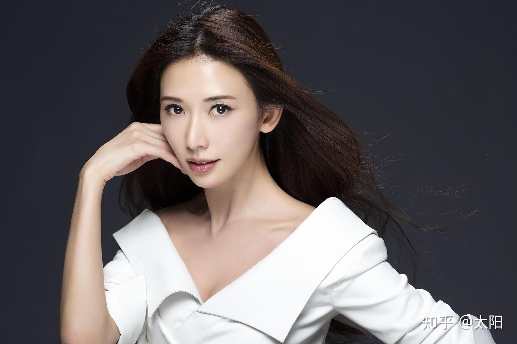 最高女明星，自信、学习与成就的力量之路的启示